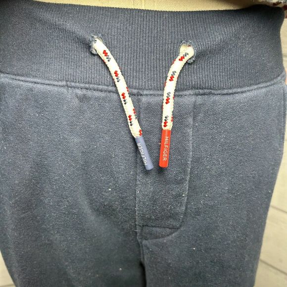 Tommy Hilfiger Boys' Tracksuit Set Sweat Hoodie Pants Logo Navy Size Large 16/18 - Picture 10 of 16